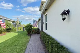 12845 SW Lake Fern Cir, Port Saint Lucie, FL 34987 - Photo 4