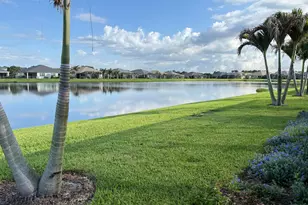 12845 SW Lake Fern Cir, Port Saint Lucie, FL 34987 - Photo 10