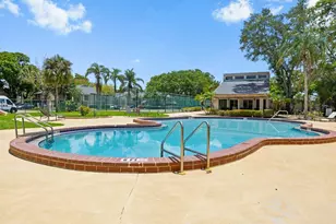 28 Wimbledon Lake Dr, Plantation, FL 33324 - Photo 30
