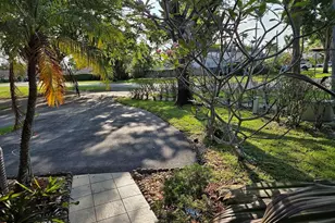 1888 SW 53rd Ave, Plantation, FL 33317 - Photo 2
