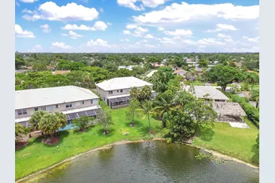 1888 SW 53rd Avenue, Plantation, FL 33317 - Photo 36