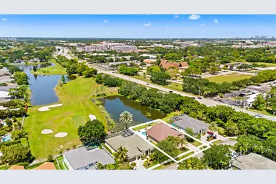 8027 N Savannah Circle, Davie, FL 33328 - Photo 34