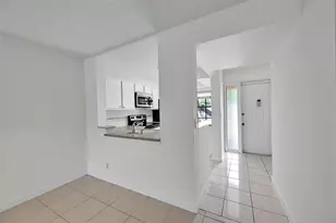 2297 SW 15th St, Deerfield Beach, FL 33442 - Photo 12