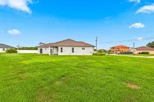 5866 NW Mesa Cir, Port Saint Lucie, FL 34986 - Photo 2
