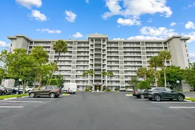 4015 N Palm Aire Drive #904, Pompano Beach, FL 33069 - Photo 1