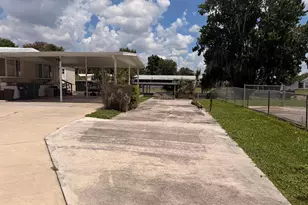 2809 SE 23rd St, Okeechobee, FL 34974 - Photo 2