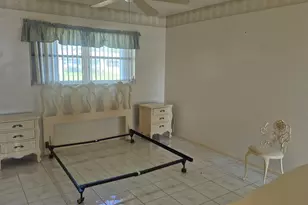 2805 Crosley Dr E, West Palm Beach, FL 33415 - Photo 14