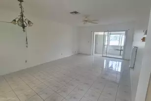2805 Crosley Dr E, West Palm Beach, FL 33415 - Photo 4