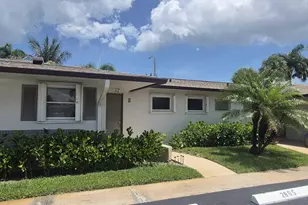 2805 Crosley Dr E, West Palm Beach, FL 33415 - Photo 2