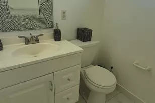 2805 Crosley Dr E, West Palm Beach, FL 33415 - Photo 10