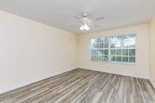 10714 SW Elsinore Dr, Port Saint Lucie, FL 34987 - Photo 10