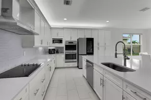 9712 Celtic Sea Ln, Delray Beach, FL 33446 - Photo 10