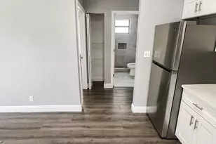 1818 Meadow Ct, West Palm Beach, FL 33406 - Photo 2