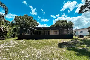 1308 Kentucky Ave, Fort Pierce, FL 34950 - Photo 8