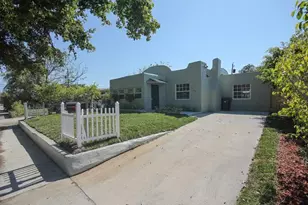 410 Franklin Rd, West Palm Beach, FL 33405 - Photo 2