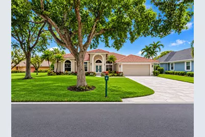 2 Old Fence Road, Palm Beach Gardens, FL 33418 - Photo 2