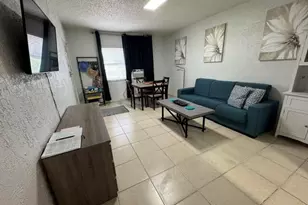 300 Georgia St, Hollywood, FL 33019 - Photo 44