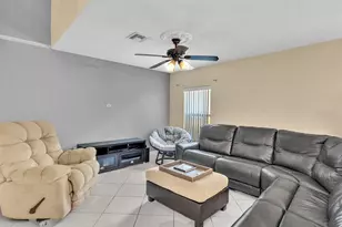 8991 NW 53rd St, Sunrise, FL 33351 - Photo 14