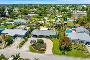 1644 NE Arch Ave, Jensen Beach, FL 34957 - Photo 20