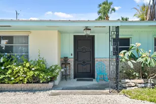 1644 NE Arch Ave, Jensen Beach, FL 34957 - Photo 4