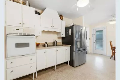 1644 NE Arch Avenue, Jensen Beach, FL 34957 - Photo 8