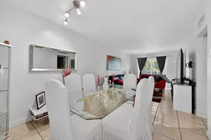 645 NE 121st St, North Miami, FL 33161 - Photo 4