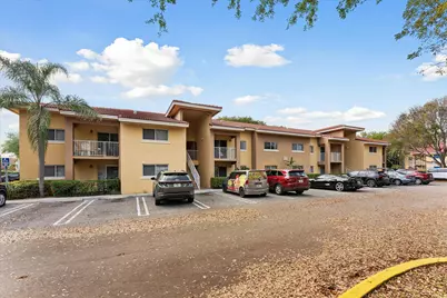 6881 NW 173rd Drive, Hialeah, FL 33015 - Photo 24