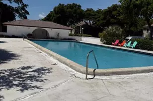 2710 Riverside Dr, Coral Springs, FL 33065 - Photo 10