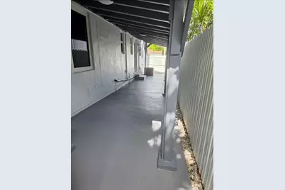 41 NW 33rd Avenue, Miami, FL 33125 - Photo 4