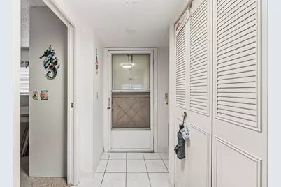 3755 Via Poinciana #502, Lake Worth, FL 33467 - Photo 2