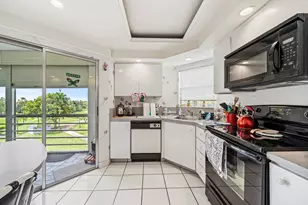 3755 Via Poinciana, Lake Worth, FL 33467 - Photo 8