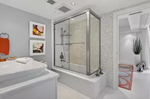 10155 Collins Ave, Bal Harbour, FL 33154 - Photo 32