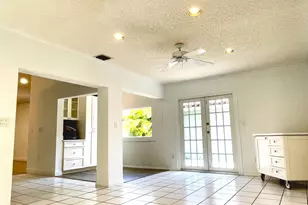 5851 Bristol Ln, Davie, FL 33331 - Photo 10
