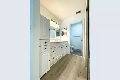 5851 Bristol Lane, Davie, FL 33331 - Photo 8