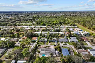 18989 SE Hillcrest Dr, Jupiter, FL 33469 - Photo 1