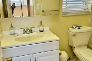 7960 Sunrise Lakes Dr N, Sunrise, FL 33322 - Photo 10
