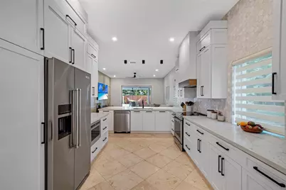 16744 NW 12th Court, Pembroke Pines, FL 33028 - Photo 8
