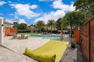 16744 NW 12th Ct, Pembroke Pines, FL 33028 - Photo 38