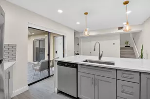 8385 Trent Ct, Boca Raton, FL 33433 - Photo 14