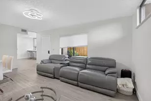 8385 Trent Ct, Boca Raton, FL 33433 - Photo 8