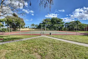 8385 Trent Ct, Boca Raton, FL 33433 - Photo 10