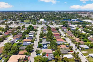 2917 NW 7th Ct, Fort Lauderdale, FL 33311 - Photo 20