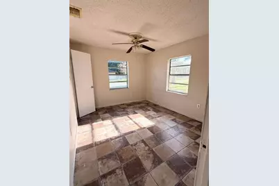301 N 20th Street, Fort Pierce, FL 34950 - Photo 6