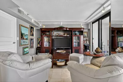 1900 Consulate Place #1705, West Palm Beach, FL 33401 - Photo 10