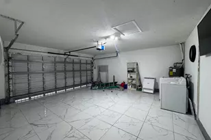 1038 W Jasmine Ln, North Lauderdale, FL 33068 - Photo 28