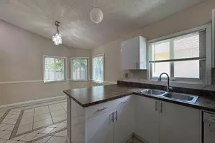 1038 W Jasmine Ln, North Lauderdale, FL 33068 - Photo 24