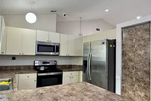 1038 W Jasmine Ln, North Lauderdale, FL 33068 - Photo 4
