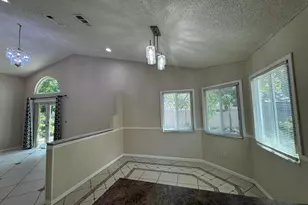 1038 W Jasmine Ln, North Lauderdale, FL 33068 - Photo 24