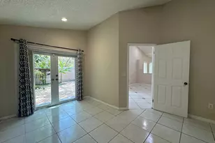 1038 W Jasmine Ln, North Lauderdale, FL 33068 - Photo 12