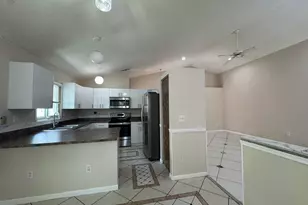 1038 W Jasmine Ln, North Lauderdale, FL 33068 - Photo 20